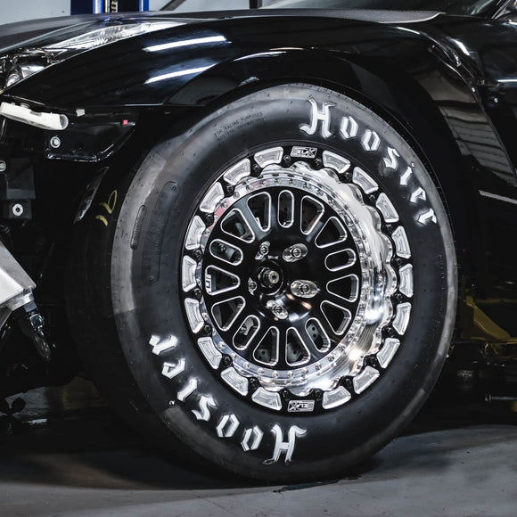 T1 Race Development GT1R 17×10 フロント ドラッグパック（Belak ホイール＋WP Pro Brakes スモールブレーキ / R35 GT-R）