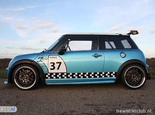ポリカーボネート 左リアクォーターウインドウ｜MINI Cooper MK1 (R50/R53) 2